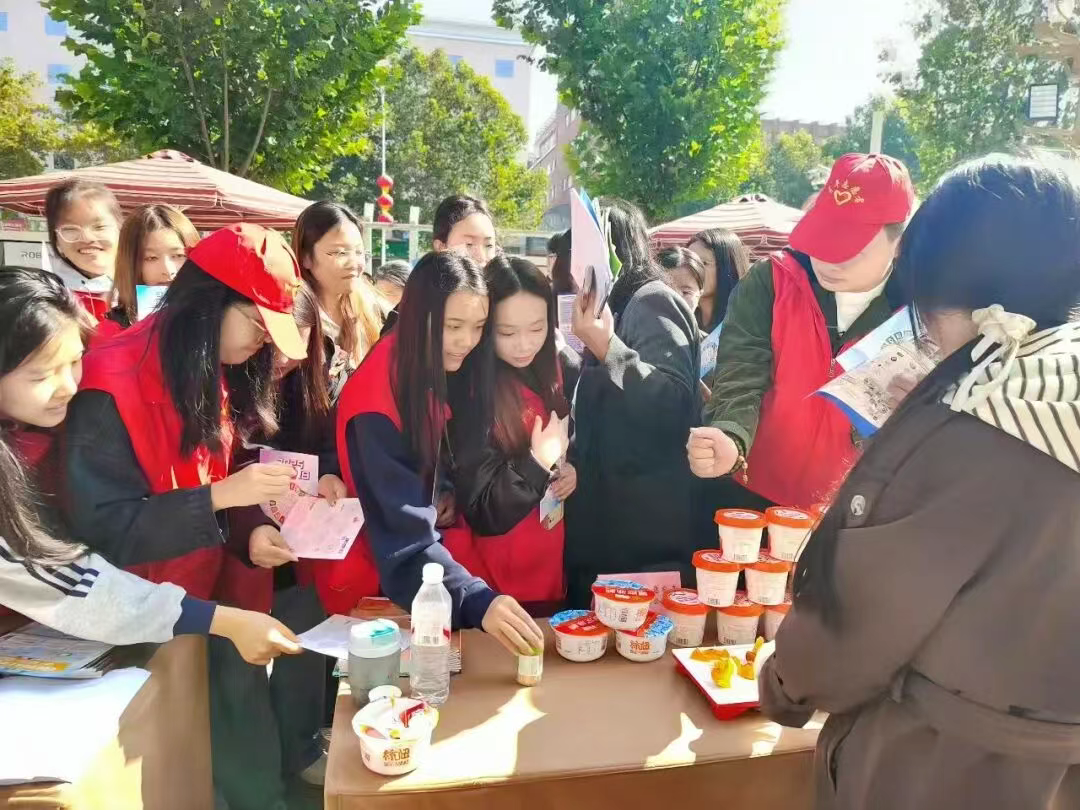 一颗柿子的产业革命——保定冰柿走红记